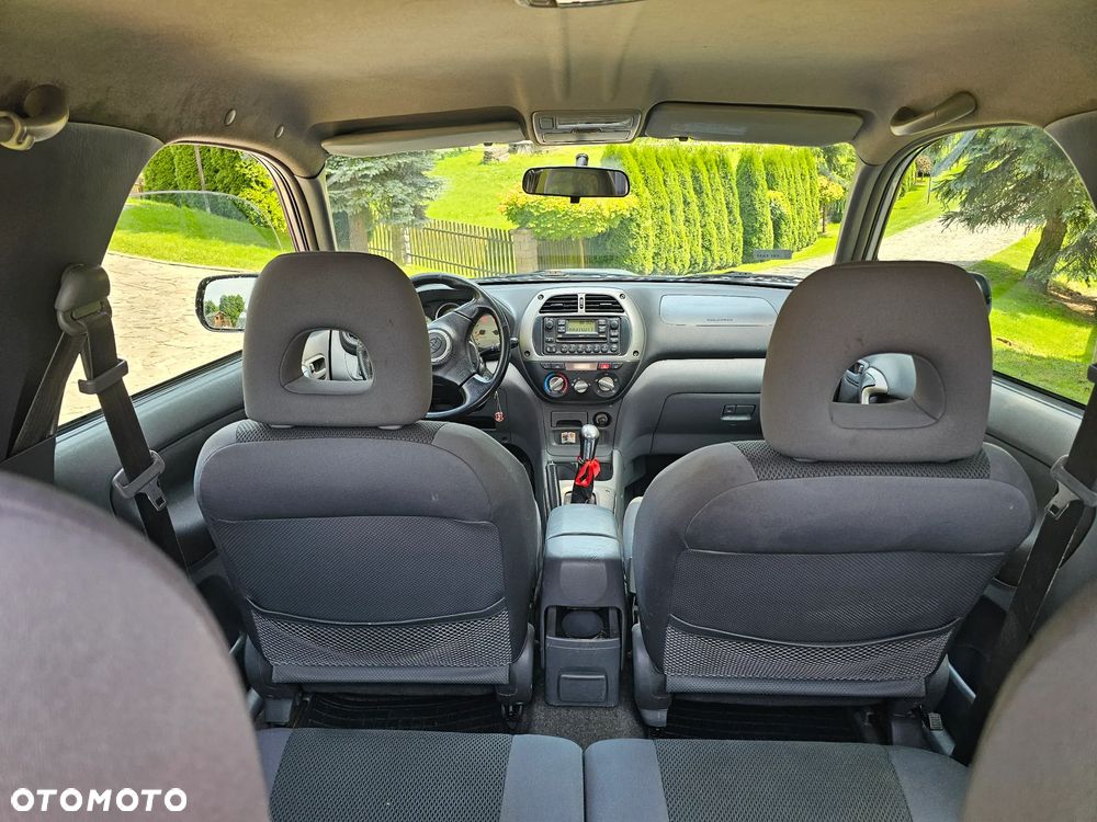 Toyota RAV4 2.0 D-4D Sol - 18