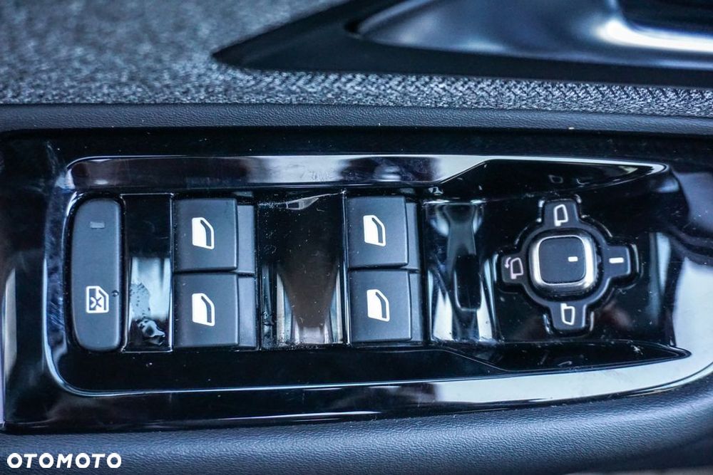 Citroën C5X 1.2 PureTech Feel EAT8 - 20