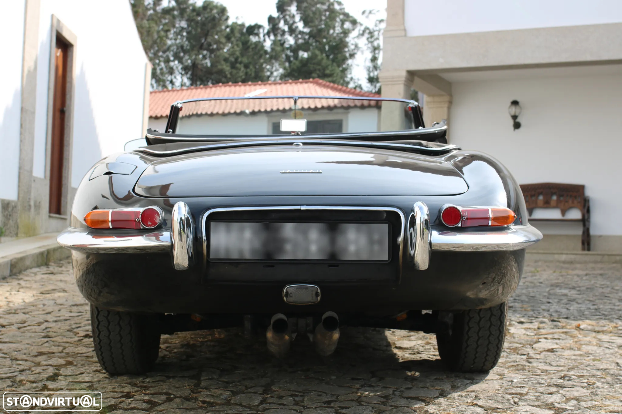 Jaguar E-Type - 3