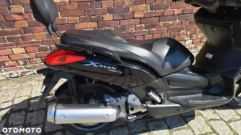 Yamaha X-max - 19