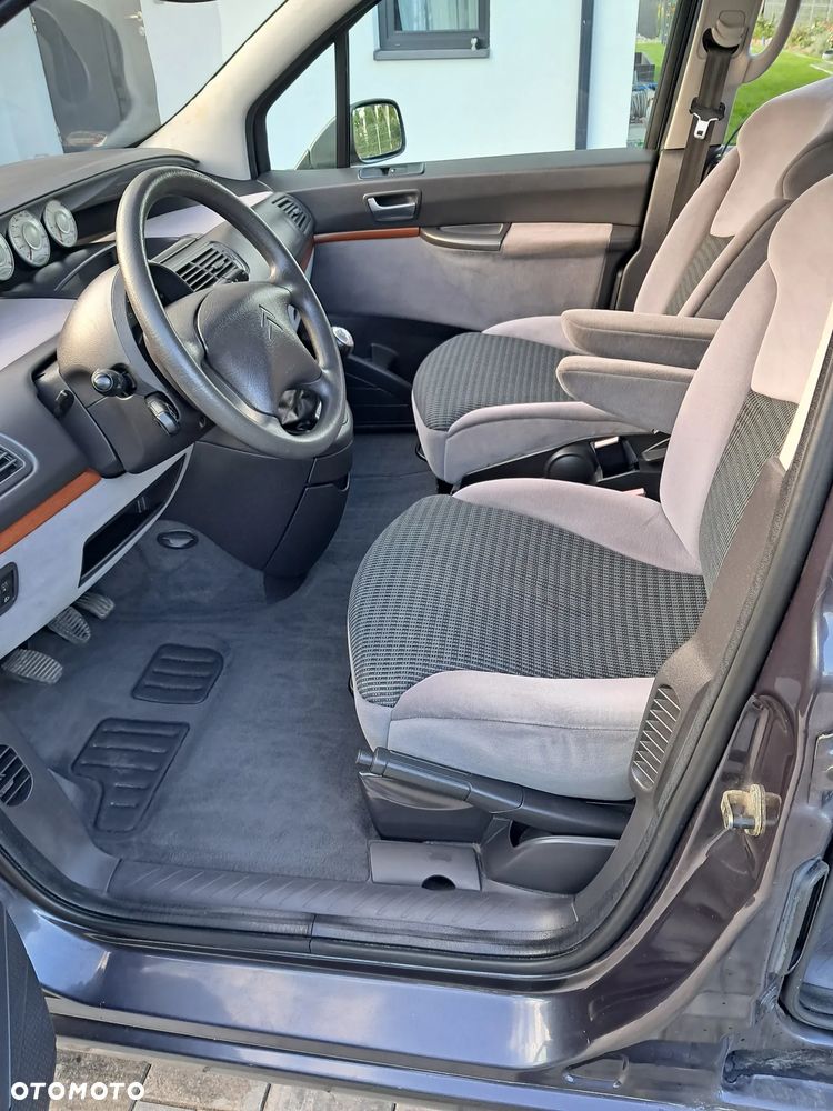 Citroën C8 - 6