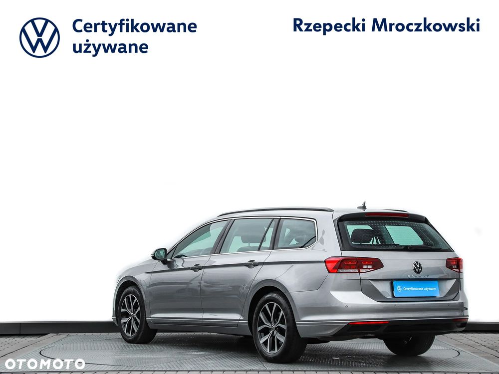 Volkswagen Passat 2.0 TDI Business DSG - 7