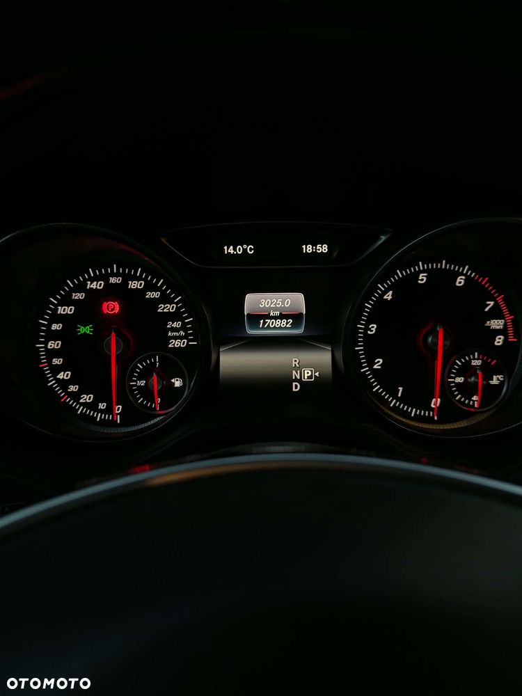 Mercedes-Benz CLA - 4