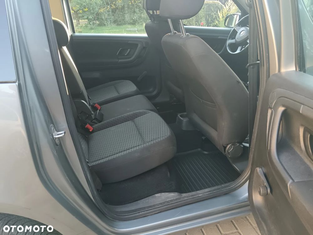Skoda Roomster 1.4 16V Active - 10