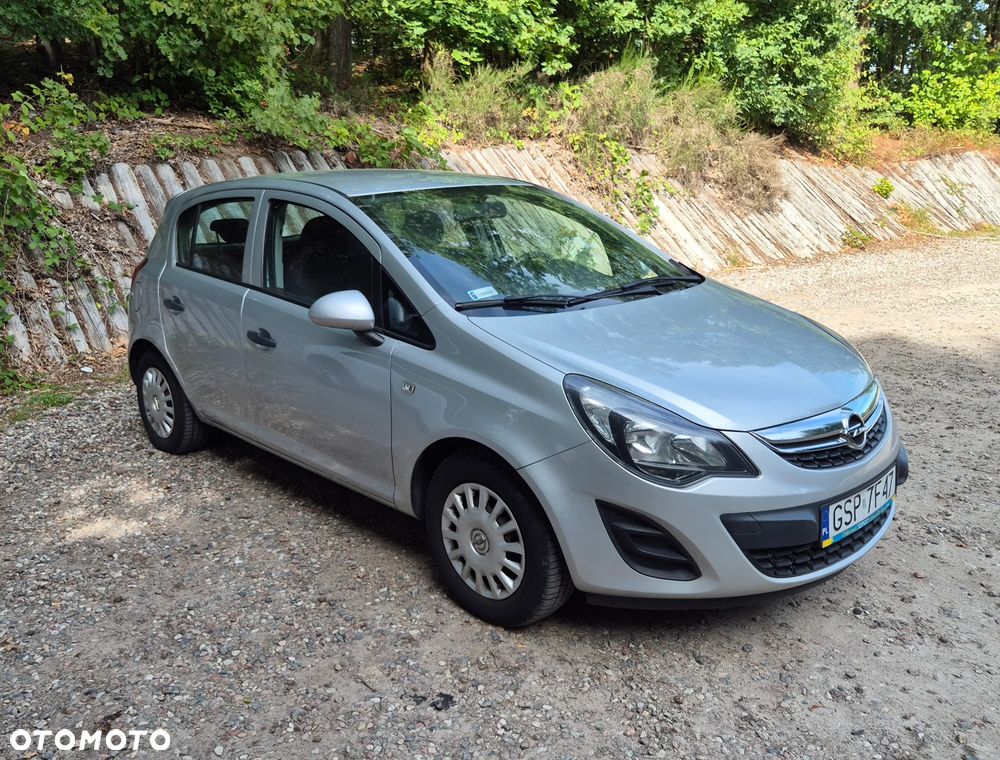 Opel Corsa 1.2 16V Essentia - 1