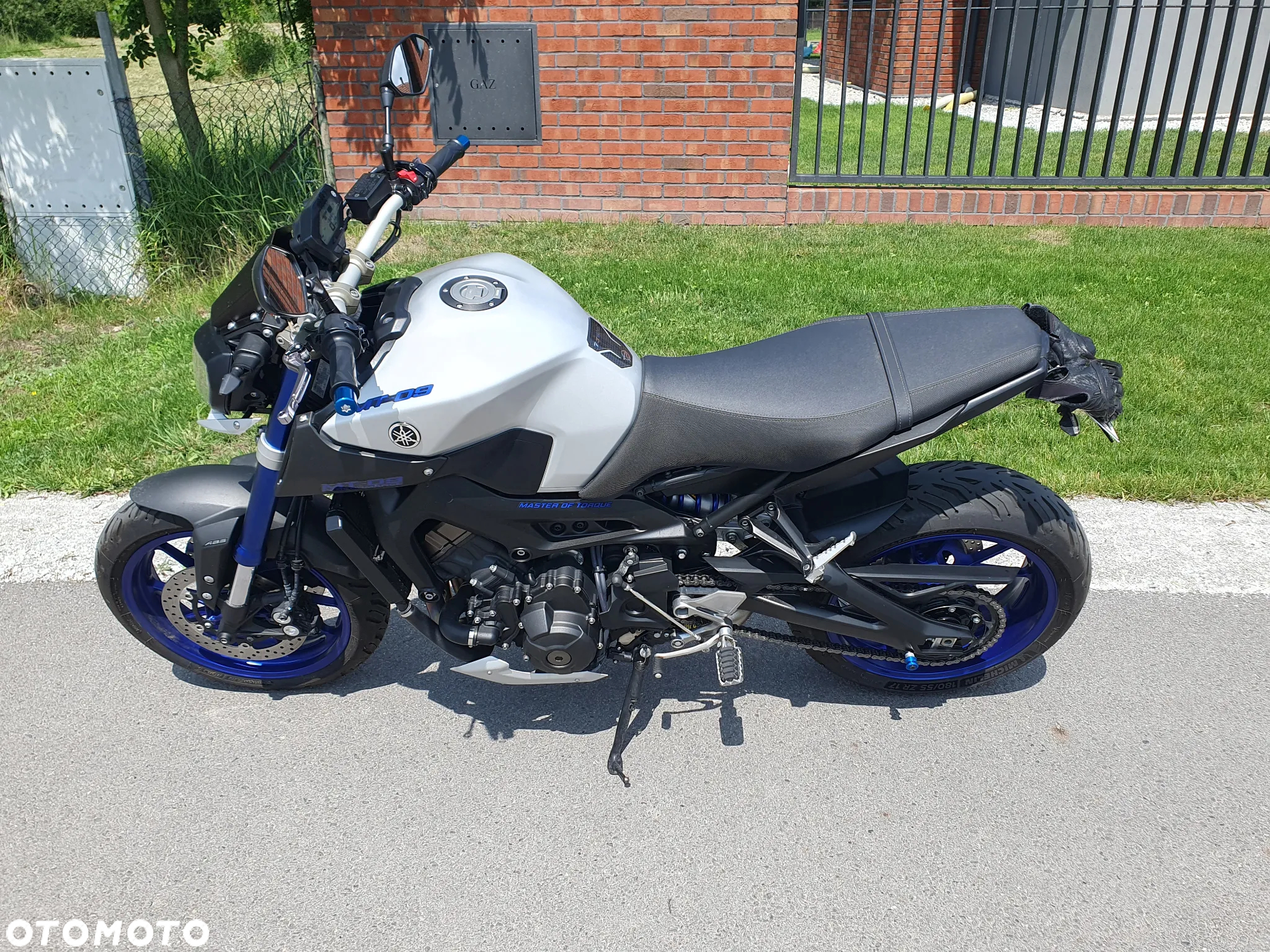 Yamaha MT - 2