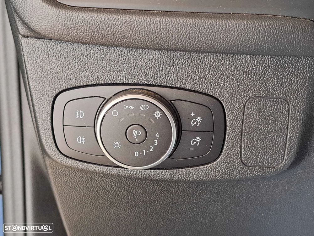 Ford Focus SW 1.0 EcoBoost MHEV ST-Line - 10