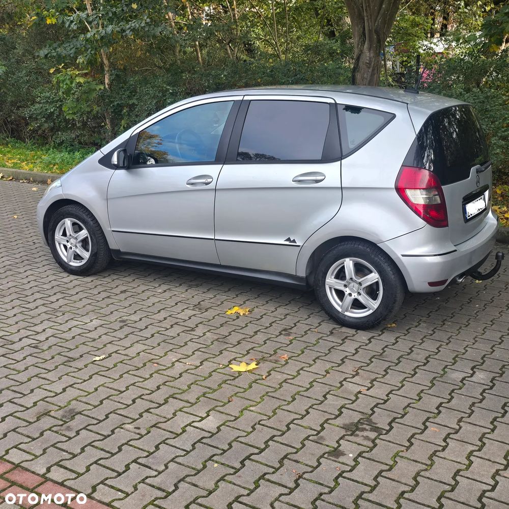 Mercedes-Benz A-Class 2009 photo 3
