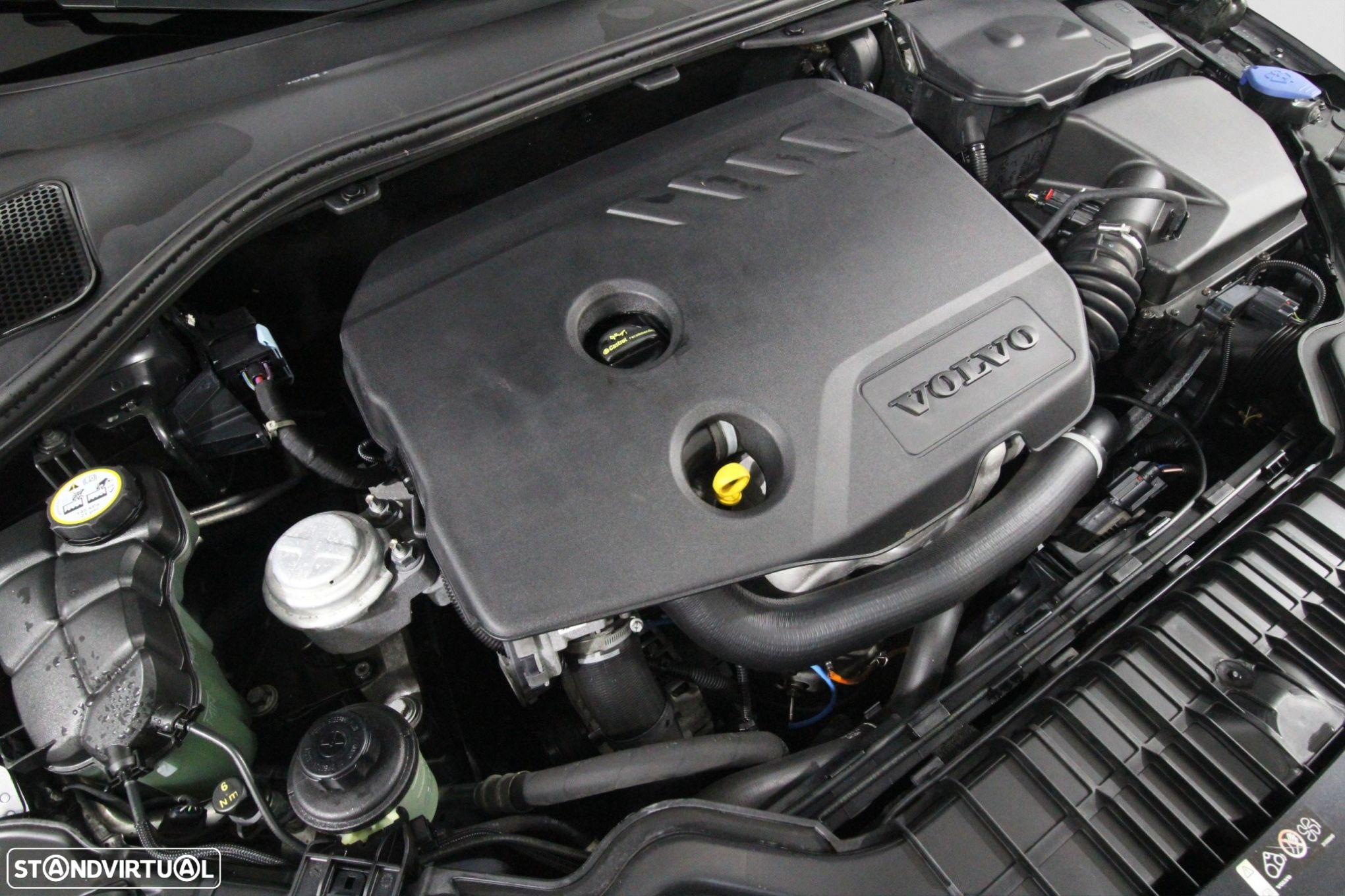 Volvo V60 1.6 D2 Momentum Eco - 16