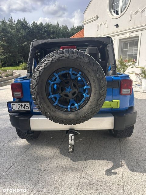 Jeep Wrangler Unlimited 3.8 Sahara - 15