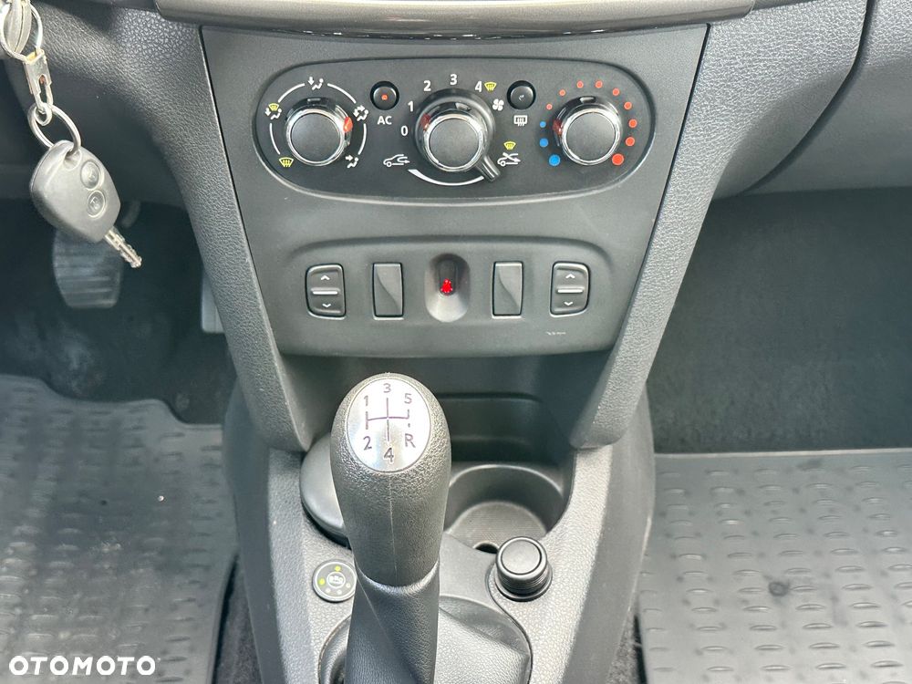 Dacia Logan 1.2 16V Laureate - 16
