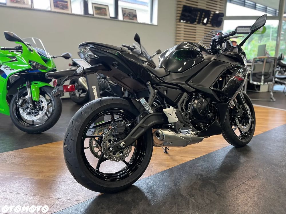 Kawasaki Ninja - 3