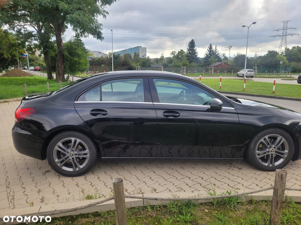 Mercedes-Benz Klasa A 180 7G-DCT - 4