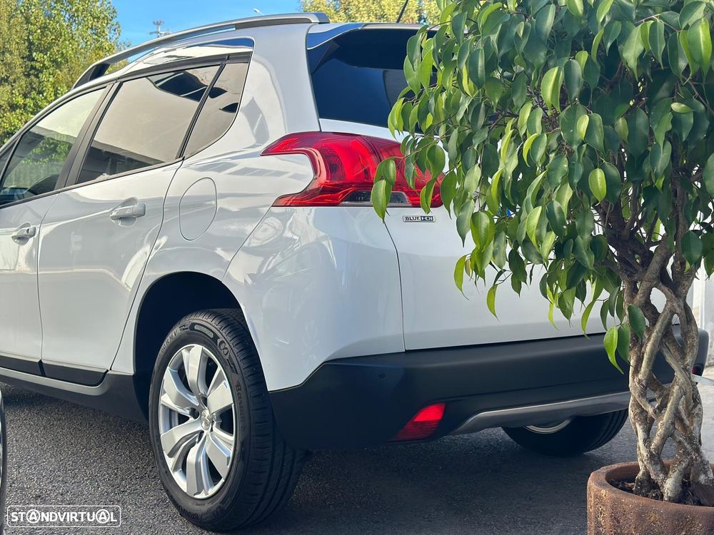 Peugeot 2008 - 6