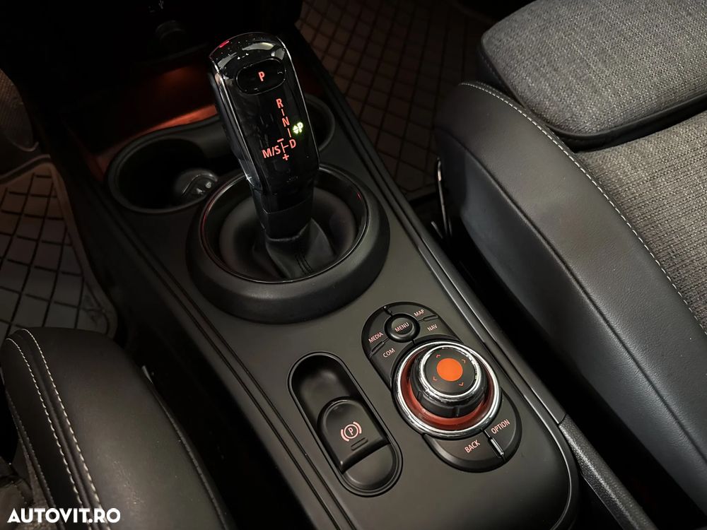 Mini Countryman - 17