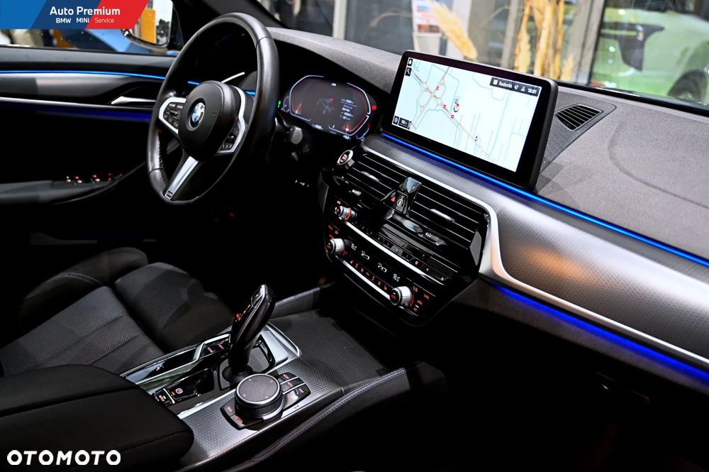 BMW Seria 5 520d xDrive M Sport sport - 15