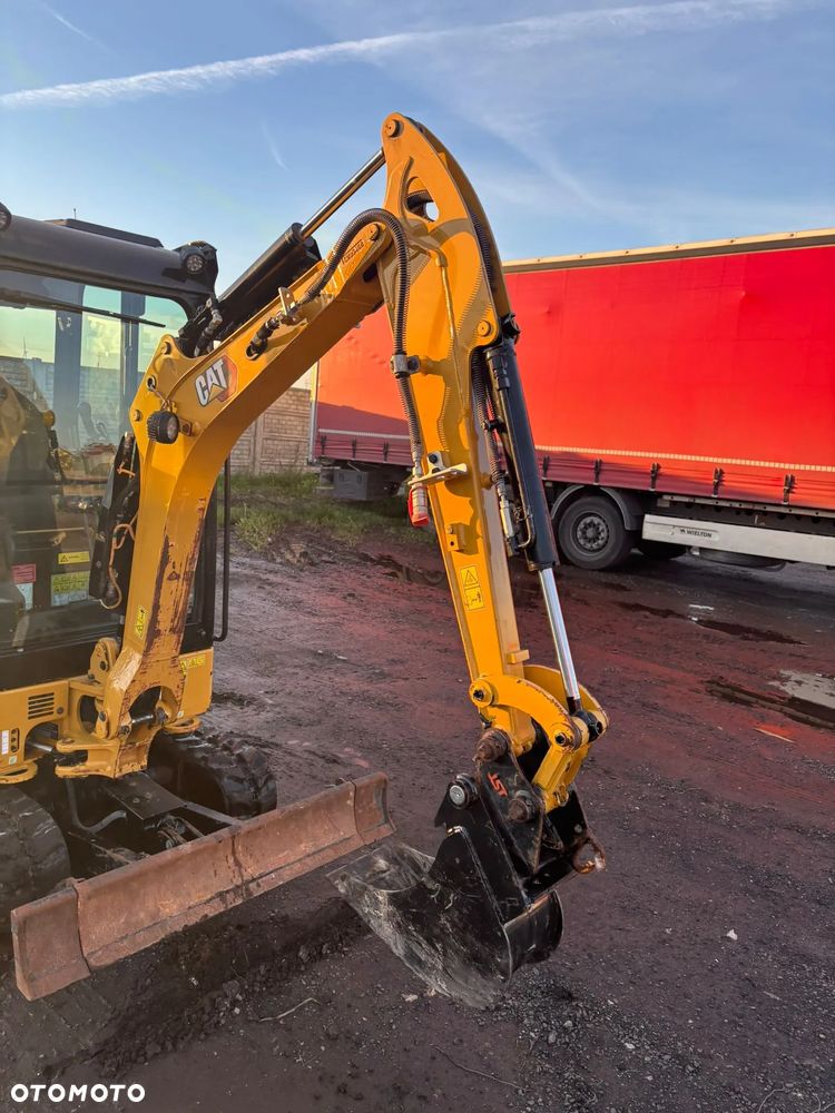 Caterpillar 301.6 - 7