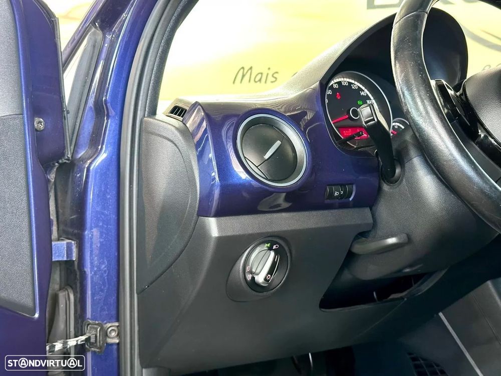 VW Up! 1.0 BMT High Auto - 16