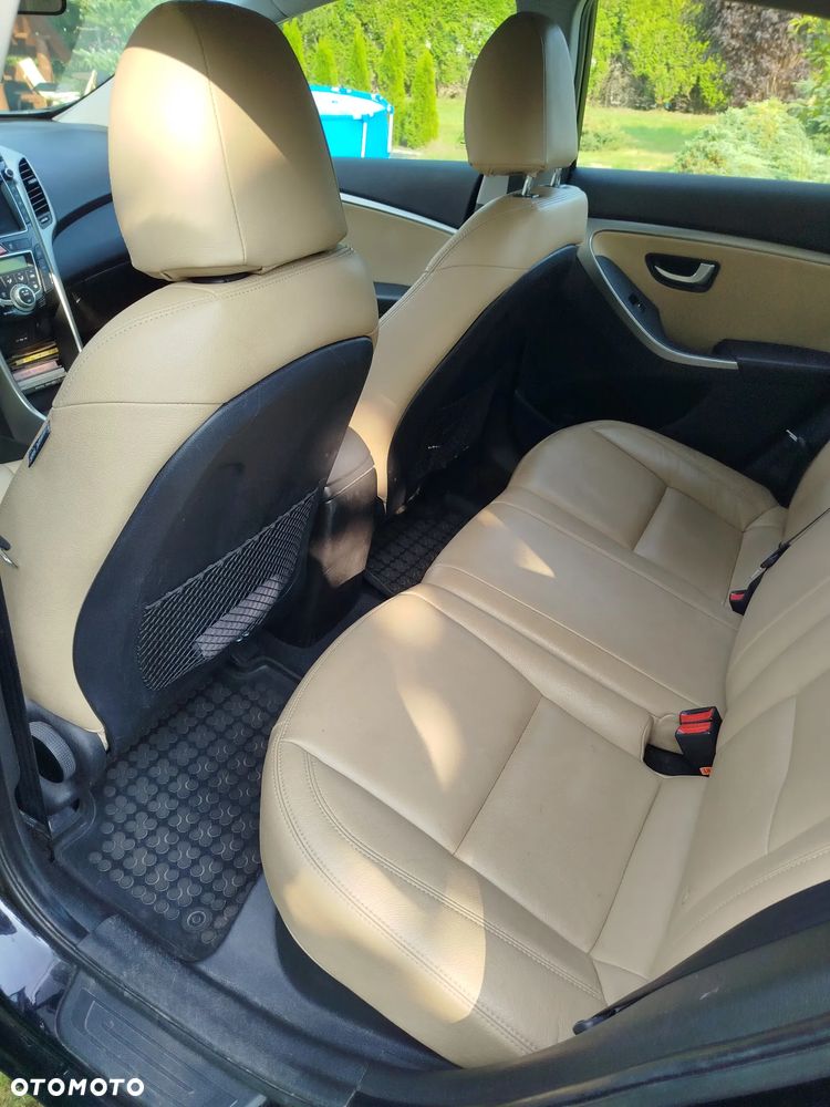 Hyundai i30 1.6 GDI Premium - 8