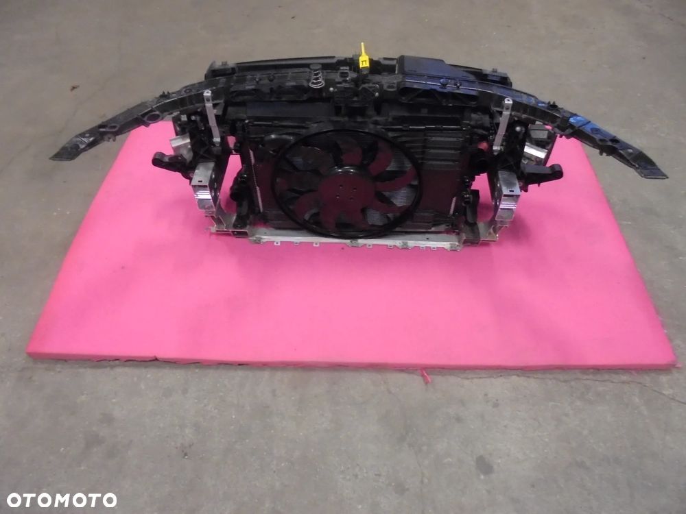 MERCEDES GLA H247 PAS PRZEDNI KOMPLET CHLODNIC 1,3 BENZYNA - 6