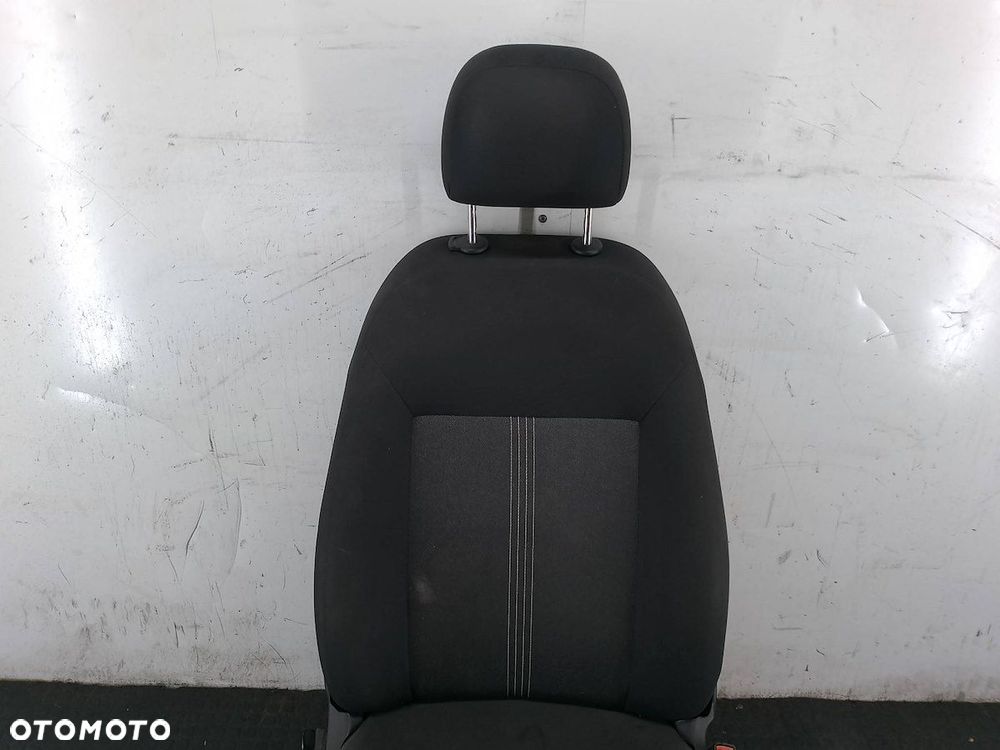 FOTEL PRAWY PASAŻERA FIAT FIORINO IV - 5