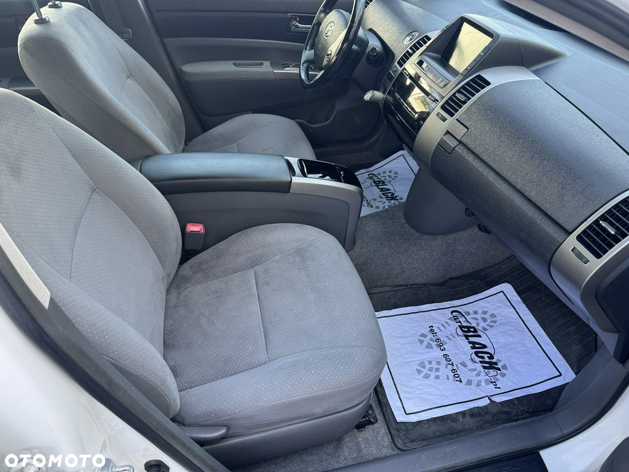 Toyota Prius - 6