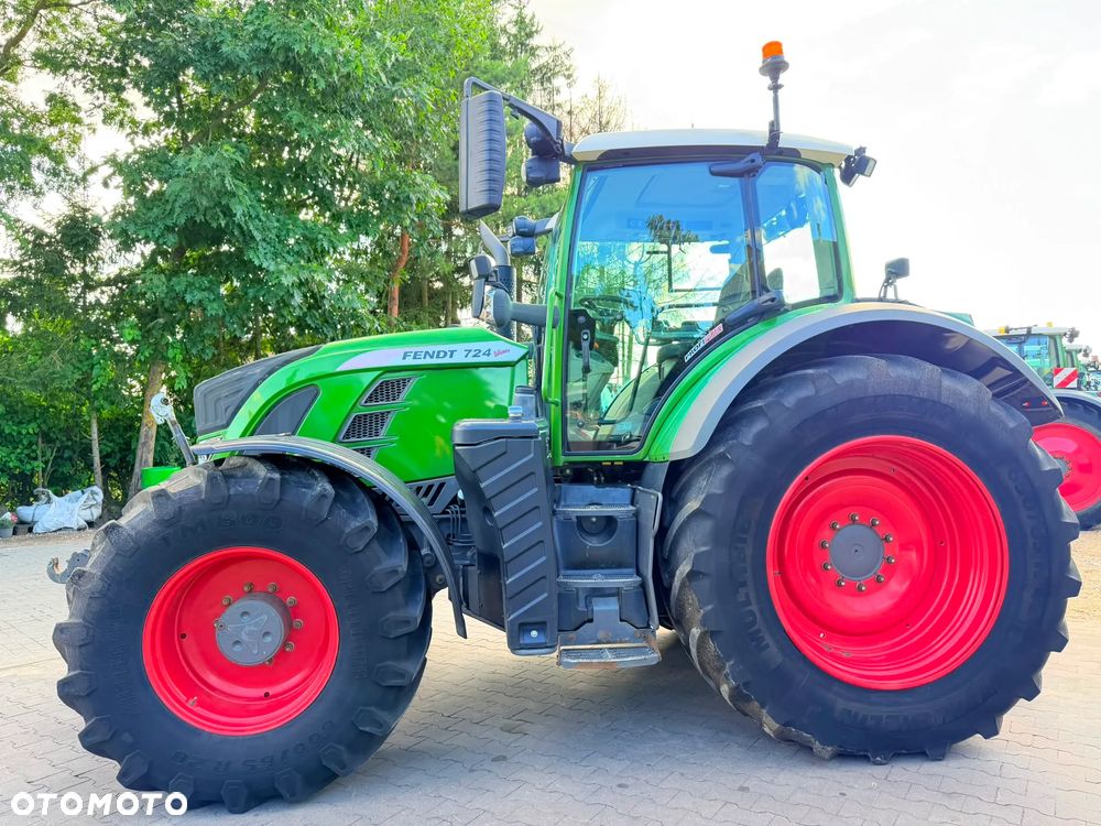 Fendt 724 Vario Profi Plus - 14