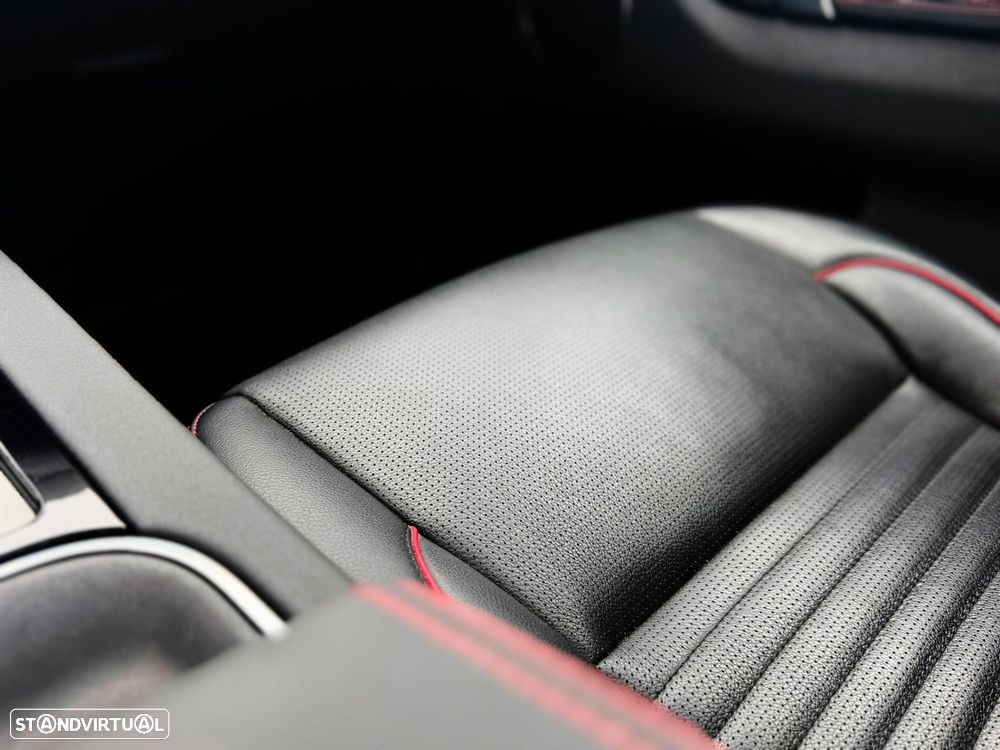 Land Rover Discovery Sport - 11