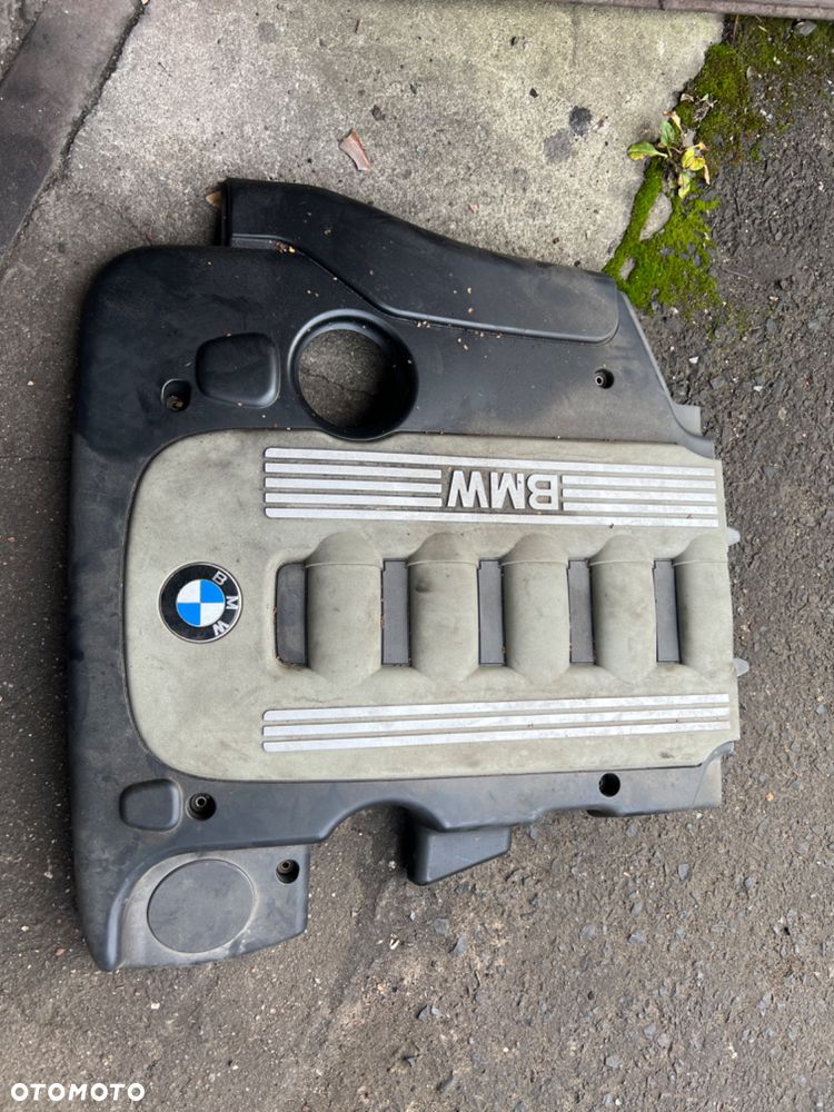 Osłona pokrywa silnika M57N2 3.od x5 x6 e70 e71