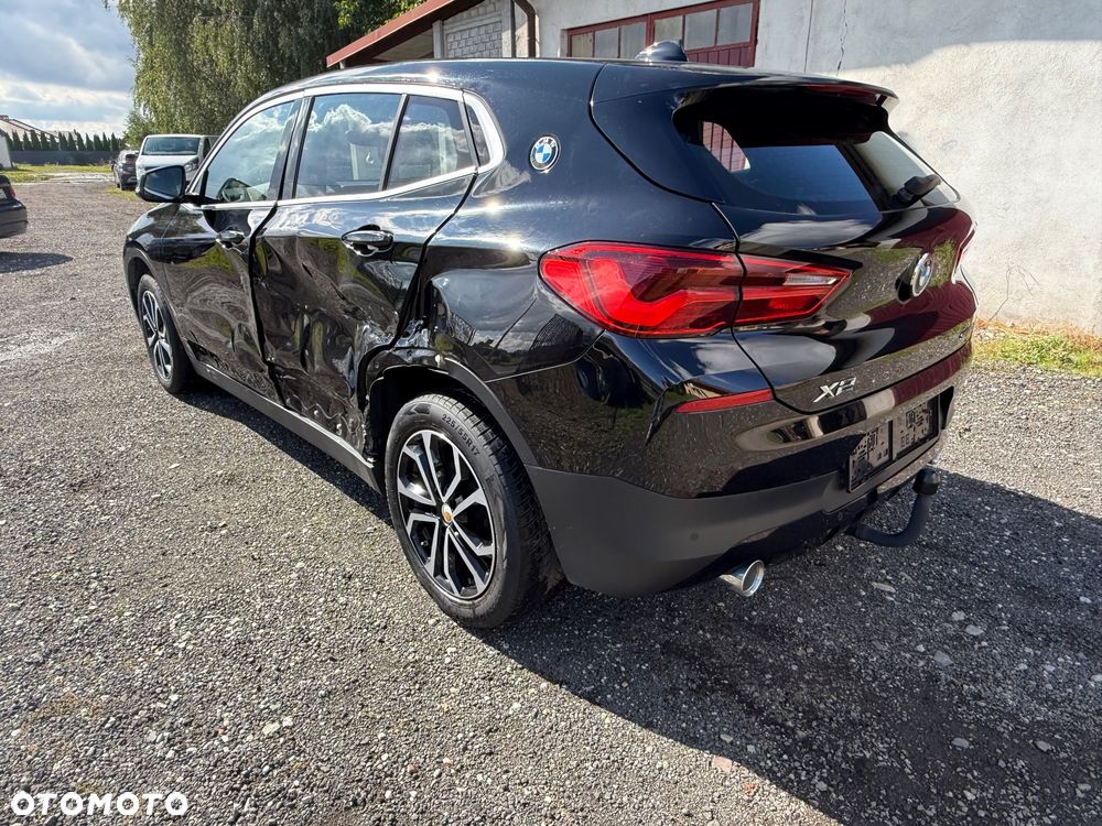 BMW X2 sDrive18d Business Edition sport - 4