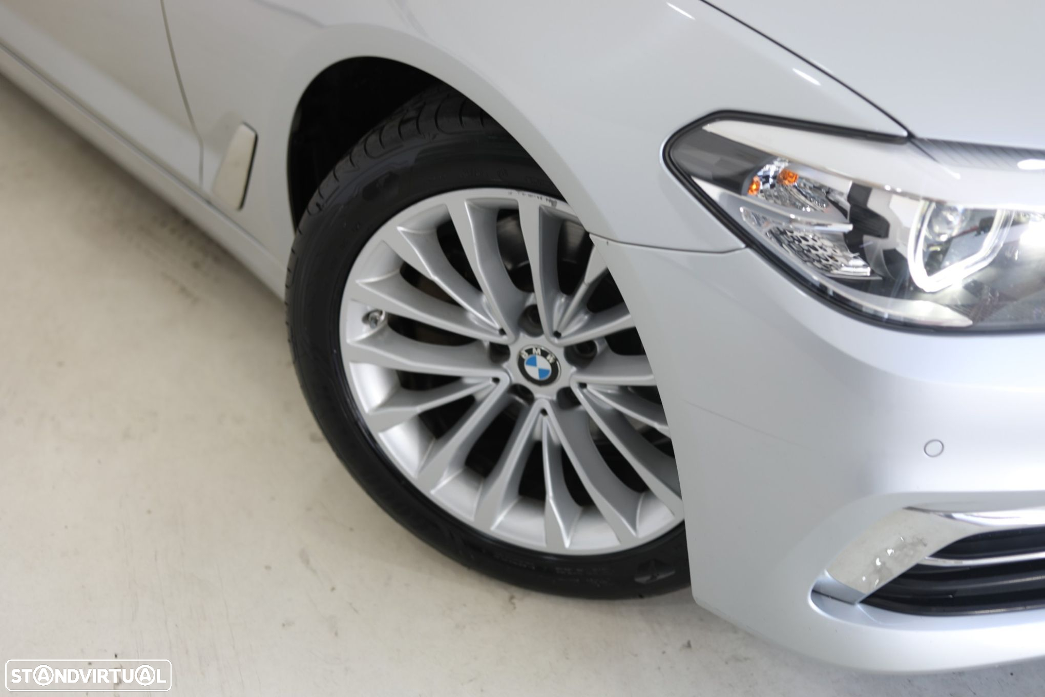 BMW 520 d Line Luxury Auto - 28