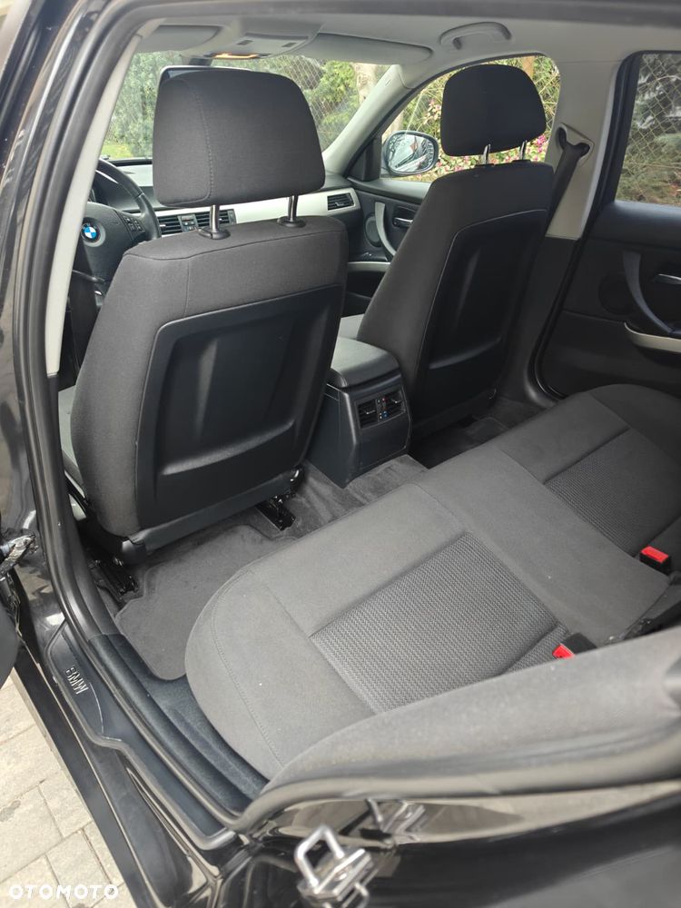 BMW Seria 3 318d DPF - 10