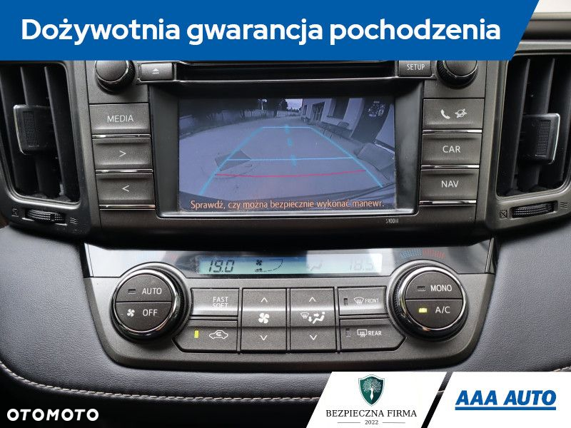 Toyota RAV4 - 22