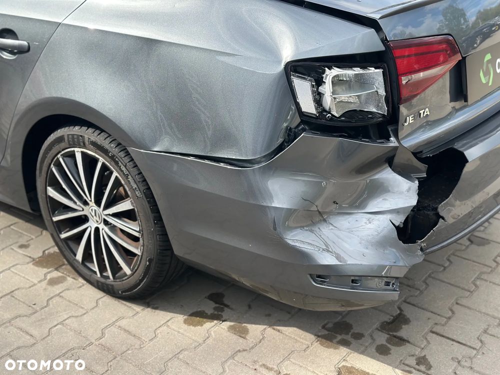 Volkswagen Jetta 1.8T SE - 8