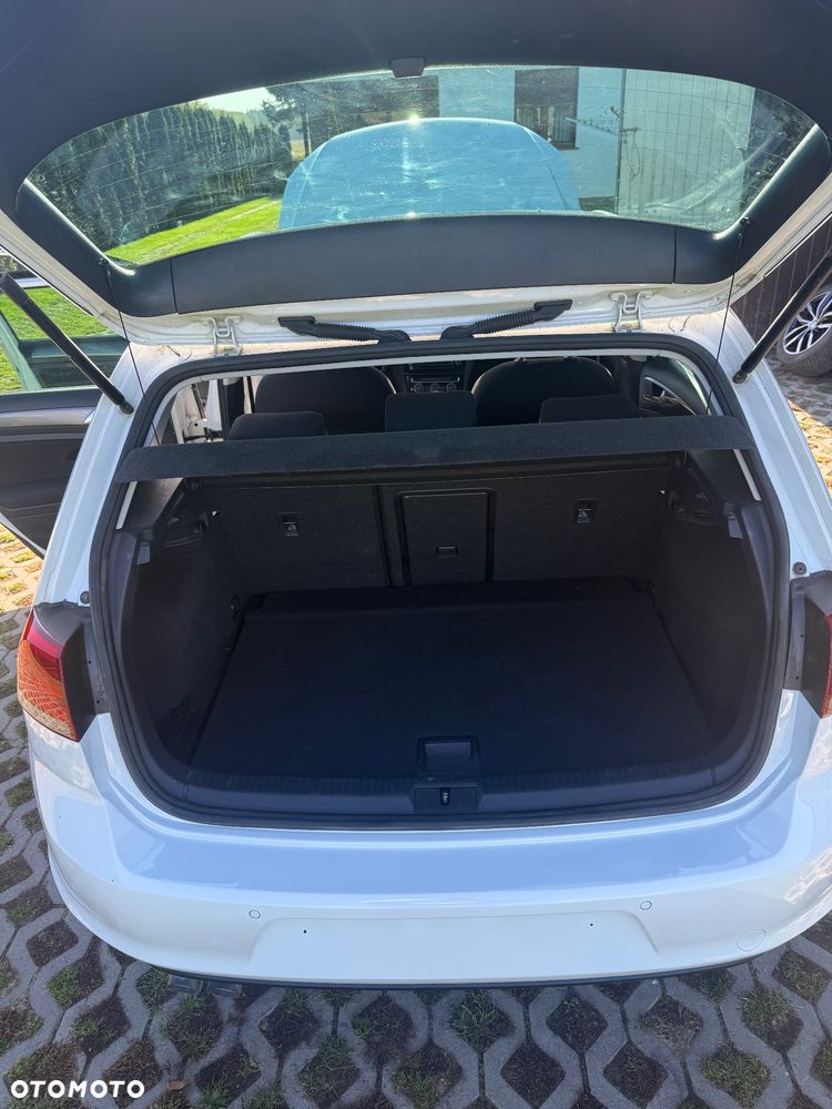 Volkswagen Golf - 14