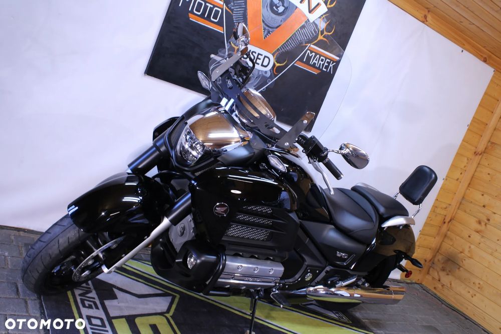 Honda GL - 30
