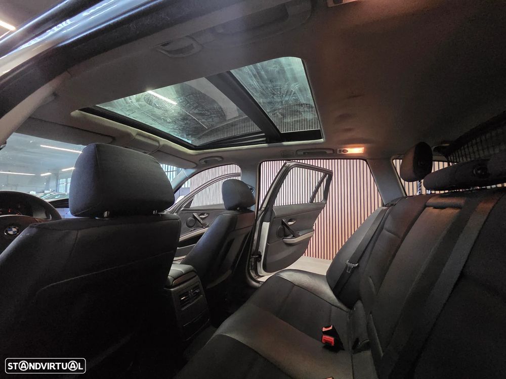 BMW 320 d Navigation - 28