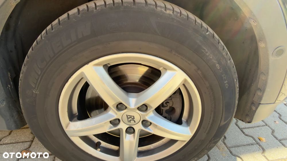Ford Kuga - 6