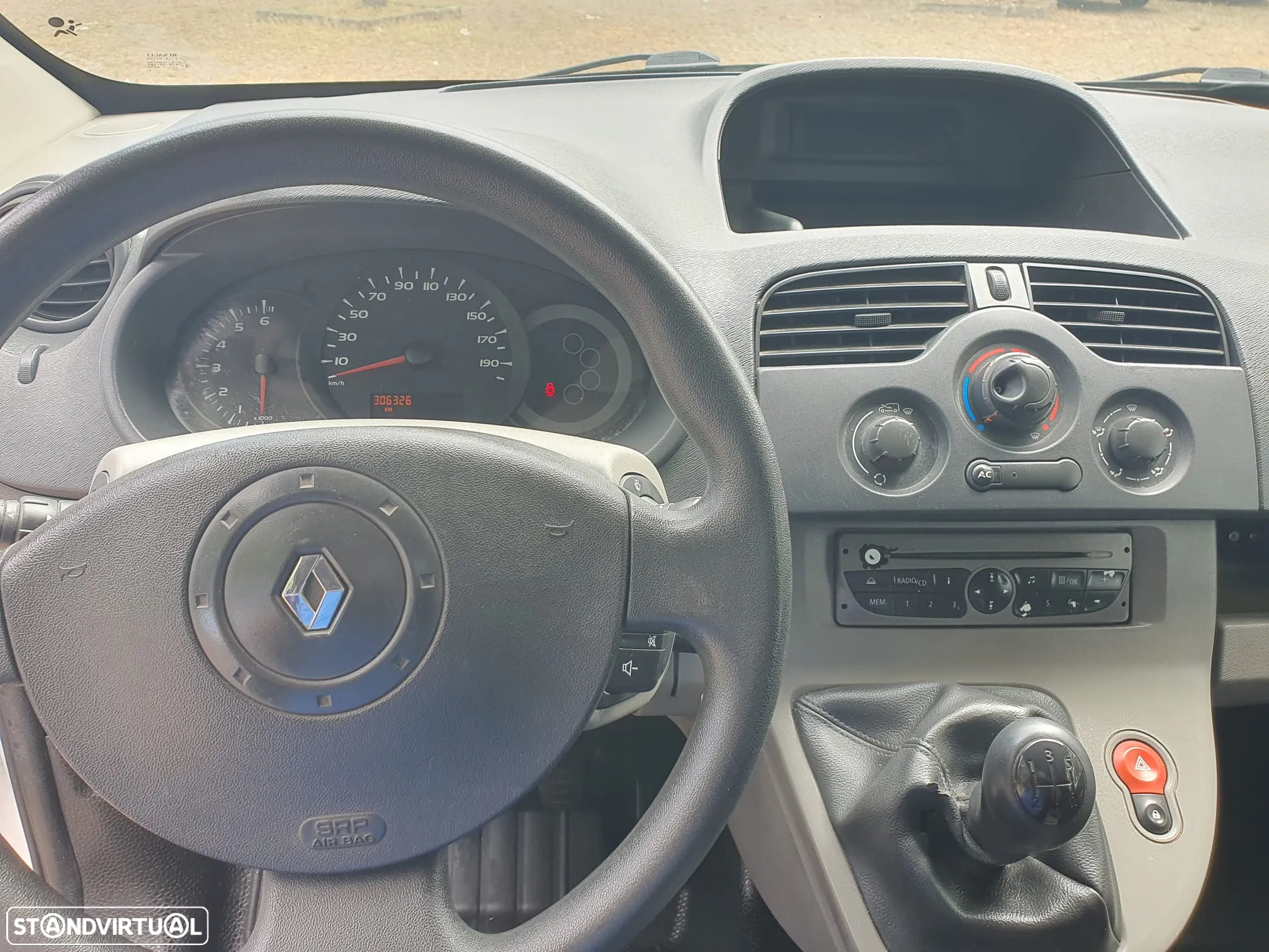 Renault Kangoo 1.5 dCi - 9