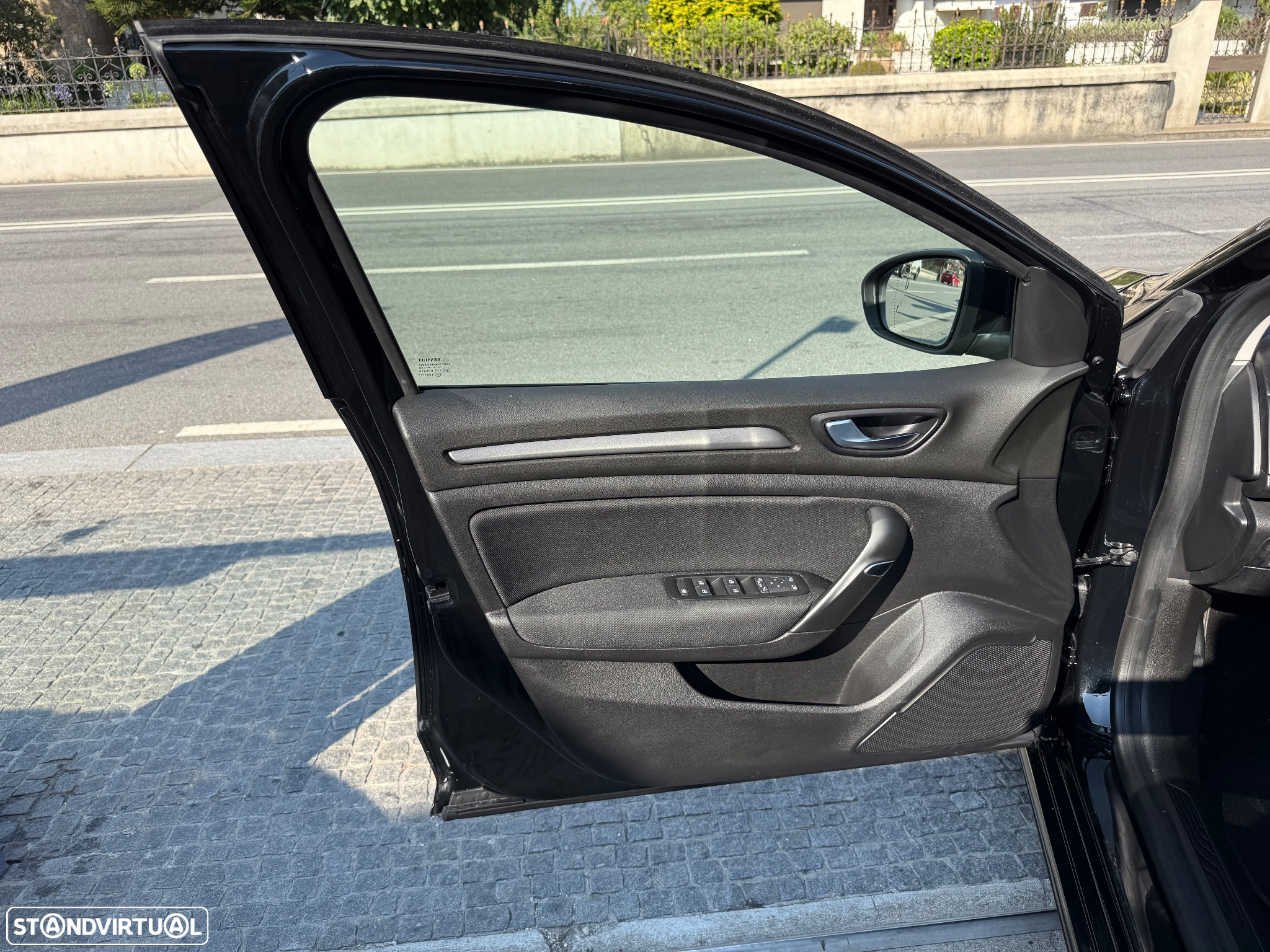 Renault Mégane 1.6 Plug-In Techno - 22