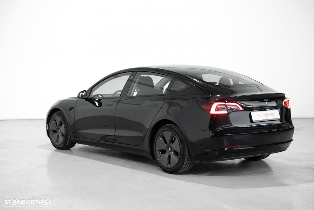 Tesla Model 3 2023 photo 4