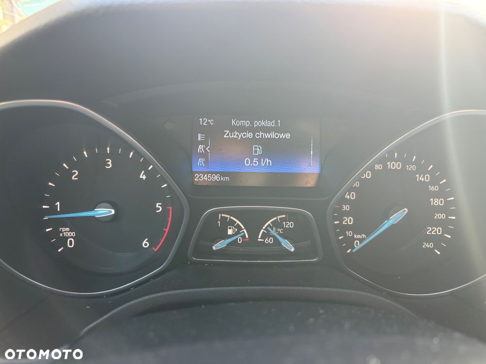 Ford Focus 1.5 TDCi Gold X - 16