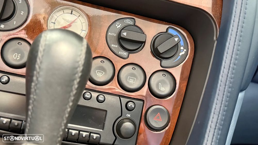 Aston Martin DB7 Vantage Volante - 32