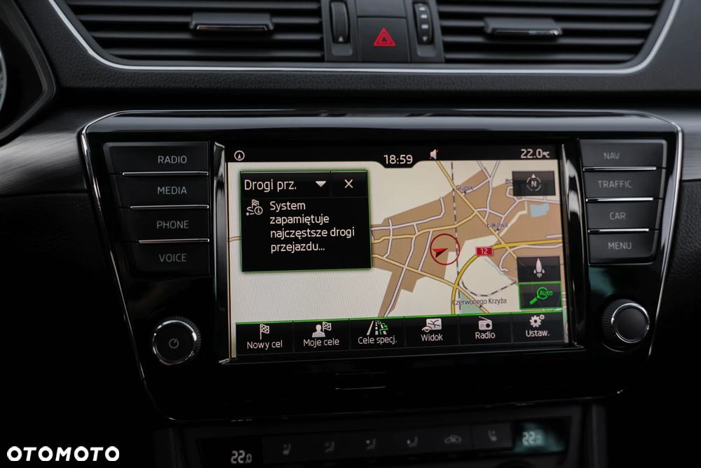 Skoda Superb 2.0 TDI Sportline DSG - 21