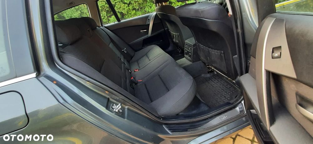 BMW Seria 5 - 16