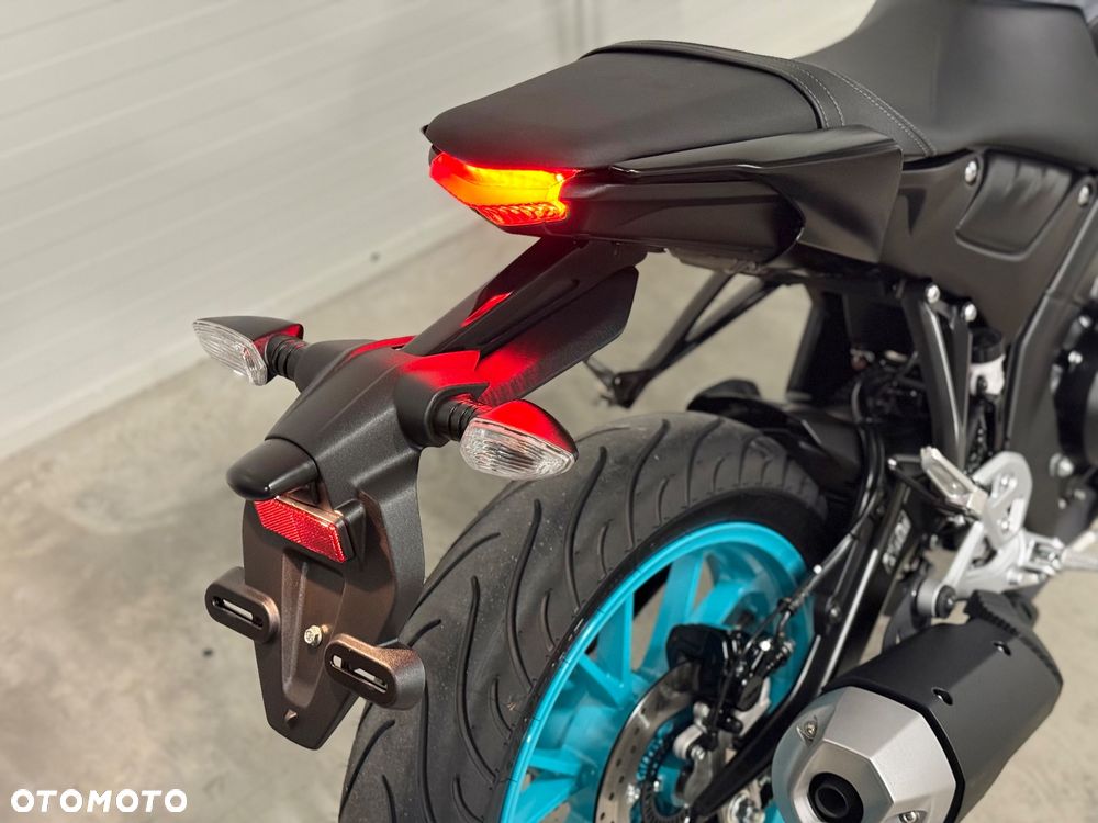 Yamaha MT - 19