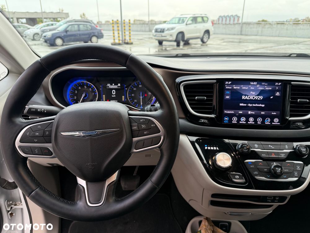 Chrysler Pacifica - 9