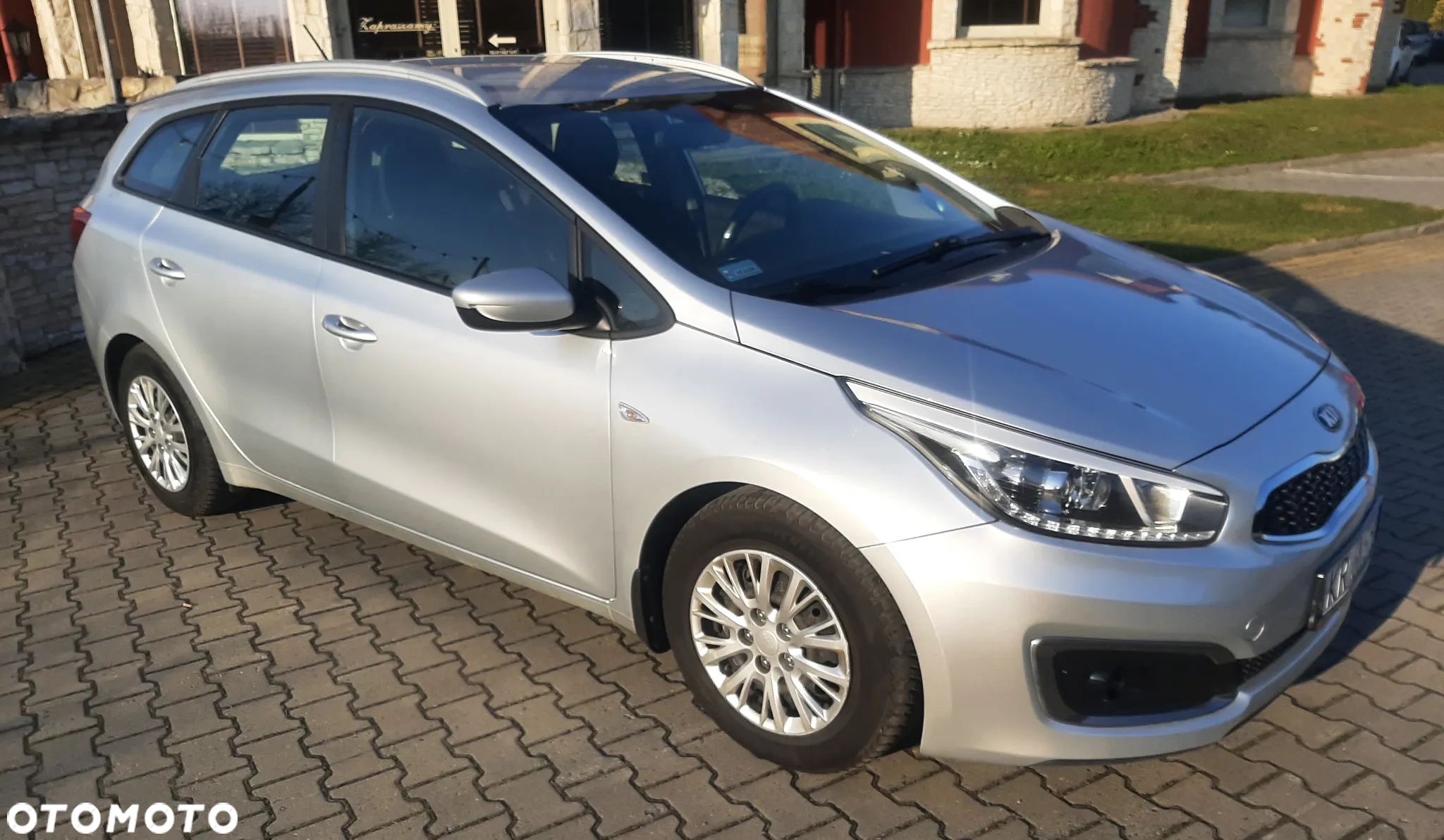 Kia Ceed Cee'd 1.4 CRDi S - 1
