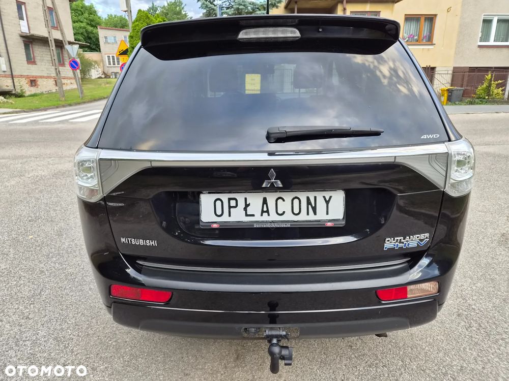 Mitsubishi Outlander 2.0 4WD Top - 18