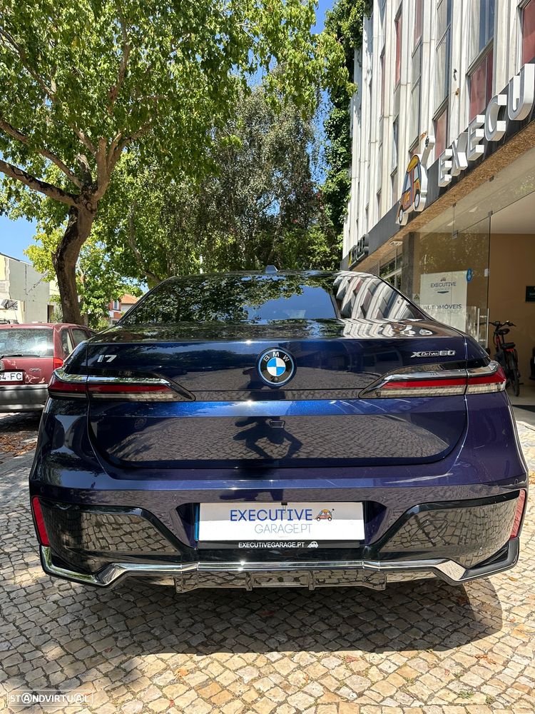 BMW i7 xDrive60 Pack Desportivo M Pro - 8